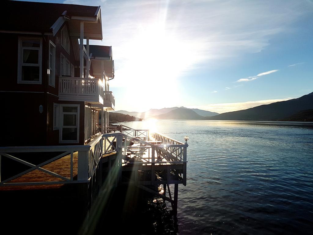 Вилла Tjeldsundbrua Maritim Evenskjer Экстерьер фото
